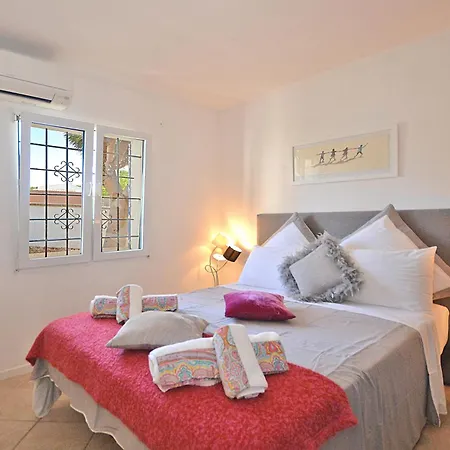 Odette Chalet *